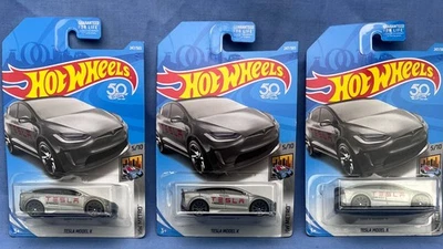 Lot of 3 Mattel Hot Wheels 2017 Tesla Model X HW Metro Silver - Image 1 of 4
