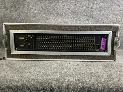 Yamaha Q2031B 🎛️ 2 System 31-Band Dual-Channel Graphic Equalizer with Housing - Image 1 of 4