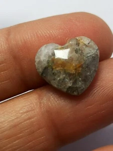 Howlit Jaspis Glatt Puffy Herz 7.75 Karat 14x15 MM Heilung Energie Edelstein - Bild 1 von 4