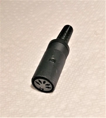 2 Pieces of CUI SD-30J 3-Pin circular DIN Female Connector - Image 1 of 4