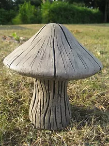 Medium Mushroom  stone garden ornament  - Picture 1 of 12