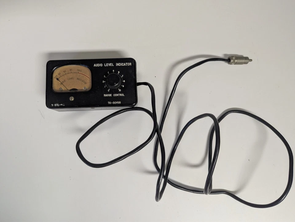 Indicador de nivel de audio realista TK-30VUB Radio Shack Corp. Foto 1 de 4