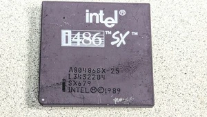 Vintage Intel Pentium i486 25 CPU A80486SX-25 SX679 L3432204 1989 - Picture 1 of 3