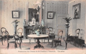 R237709 Pensionnat des Dames de St. Charles a Peruwelz. Un salon. Post Card