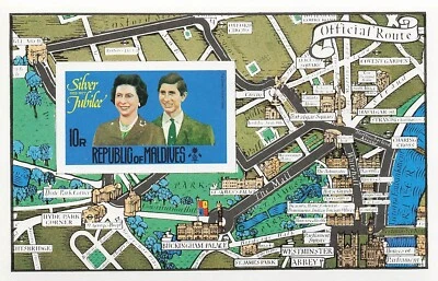 Hoja de recuerdo Maldivas 668 reina Isabel II MNH perforada Foto 1 de 2