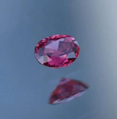 1 Turmalin  Rubellit 1,4 ct oval facettiert 5,8 x 7,5 mm top augenrein - Bild 1 von 3