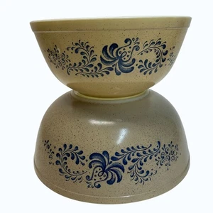 Homestead Pyrex nesting Mixing Bowl Set Of 2 With Blue Floral Pattern 404 403 - Picture 1 of 6