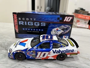 Scott Riggs 2006 Valvoline Nascar 1/24 Diecast Dodge Charger Action #10 - Picture 1 of 5