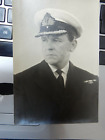 NAVY Commander W H Hoyle RN FORMAL PORTRAIT 10/15cm  ww2 medals / /