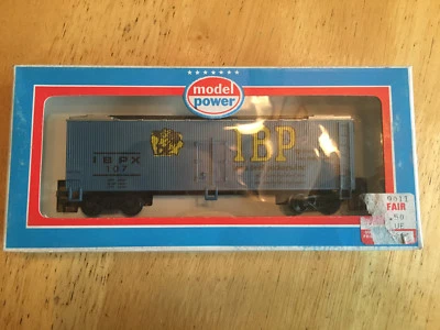 Model Power Model 9011 Wooden Reefer Iowa Beef Products Vintage NIB - Image 1 of 4