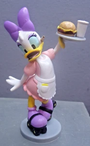 Disney 3,5 in Resin Figur Daisy Duck als Drive-In Car Hop on Skates - Bild 1 von 6