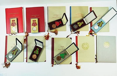 Konvolut Auszeichnungen KVP 1954 bis NVA 1971  für 1 Person  (c2315) - Bild 1 von 4