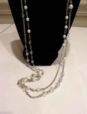 Collar Ann Taylor Cristales Genuinos, Perlas de Imitación, Chapado Tono Plata Metal 32" Foto 1 de 4
