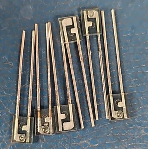 QTY: 100  SEP8706-002 EMITTER IR 880NM 50MA RADIAL *OBS* FREE SHIPPING - Picture 1 of 2