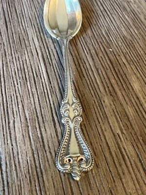 ANTIGUA COLONIAL Toalla Demitasse Cucharadita Plata de Ley .925 4" SIN MONO Antigua Foto 1 de 4