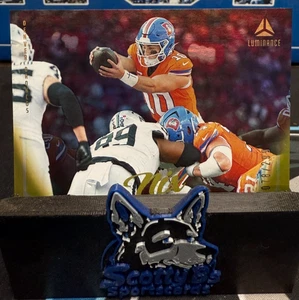 2025 Panini Luminance - Oro #89 Bo Nix / 299 - Broncos - Foto 1 di 2