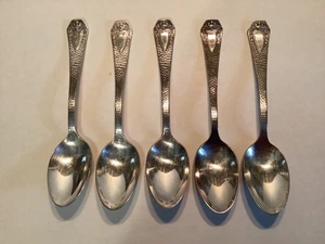 Set of 5 International Silverplate Heraldic 6” Teaspoons - - Picture 1 of 3