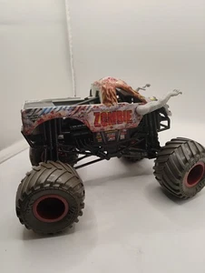 Monster Jam Zombie 1:64 Hot Wheels Coche Monster Truck Ruedas Sucias   - Imagen 1 de 5