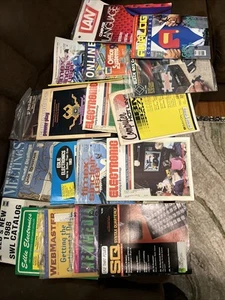 Lot 20 Vintage 1989s & 90s Computer Technology Magazines - Picture 1 of 9