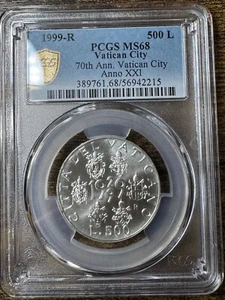 1999-R VATICANO ARGENTO 500 LIRE 70° ANNIVERSARIO PCGS MS68 Top Pop Oro True View - Foto 1 di 4