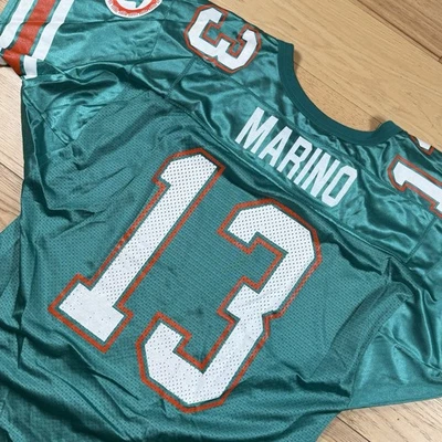 Camiseta De Colección Miami Dolphins Wilson Para Hombres Grande NFL Fútbol Dan Marino #13 EE. UU. Foto 1 de 4