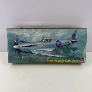 Hasegawa 51396 Spitfire Mk VII Long Wing 1:72 Unassembled Model Kit NEW Open Box - Picture 1 of 9