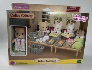 Calico Critters Schule Mittagessen Set Epoche Brandneu Versiegelt - Bild 1 von 5