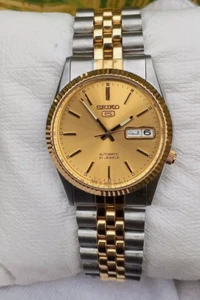 Vintage Seiko 5 Automatic 7S26-0500 - Golden Dial, 21 Jewels, Japan-Made Classic - Picture 1 of 3