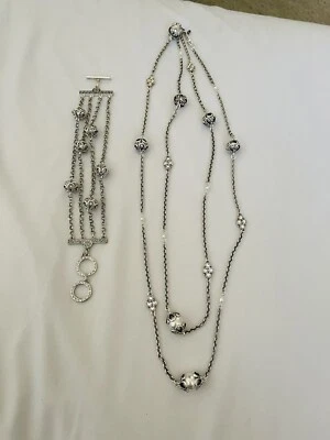 Conjunto de pulsera de múltiples filas de diamantes de imitación de perlas Premier Designs Foto 1 de 4