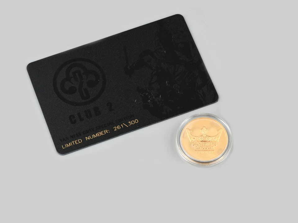 DAMTOYS DAM GK017 1/6 Scale Gangsters Kingdom Club 2 Van Ness Figure Card Model - Image 1 of 1