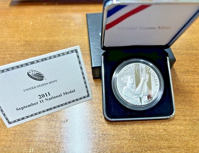 2011-W US Mint September 11th National Medal 1 oz Silver Proof Coin BOX & COA - Image 1 of 3