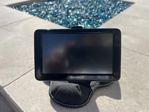 GARMIN NUVI 2597 LMT 5" AUTOMOTIVE GPS NAV W/TRAFFIC & LIFETIME MAPS - Picture 1 of 8