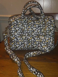 Steve Madden Purse Shoulder Strap Handles Yellow & White DAISIES Wallet Key Ring - Picture 1 of 18