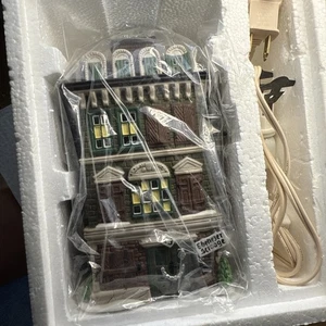 Abteilung 56 Wohnung von Ebenezer Dagobert - Bild 1 von 3