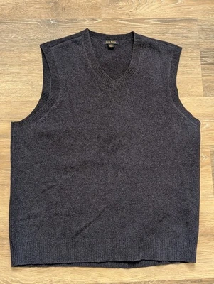 Club Room 100% Lambs Wool Men’s Medium V Neck Sweater Vest Blue - Image 1 of 4