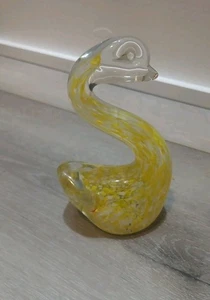 Statuina vintage MCM Art vetro uccellino cigno soffiato a mano giallo chiaro arancione bianco - Foto 1 di 4