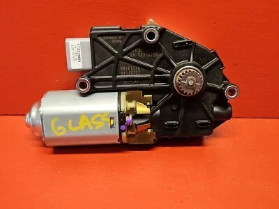 2014 - 2022 Range Rover Sport - Sun Roof GLASS Motor - CPLA-53505-BC - Image 1 of 4
