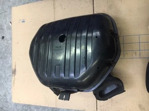 SUZUKI GSXR 750 600 K4 K5 AIRBOX 2004 2005 - Picture 1 of 1