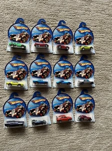 Hot Wheels Holiday Hotrods 2007 juego de 12 Corvette Ferrari Chevy 1500 Frost Lancer - Imagen 1 de 18