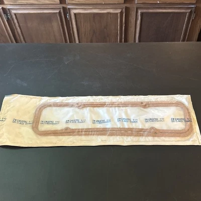 2-New OEM GM 1363781 1961-1963 SPECIAL & SKYLARK  WITH V8 Valve COVER GASKET - Image 1 of 4