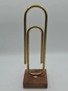 riesige Büroklammer Statue - Bild 1 von 6