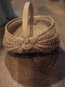 Primitive Appalachian 11" x 10" Egg or Buttocks Basket - Picture 1 of 16