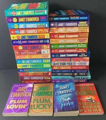 Complete STEPHANIE PLUM Series JANET EVANOVICH Books 1-30 + 4 in-betweens Lot - Image 1 of 4