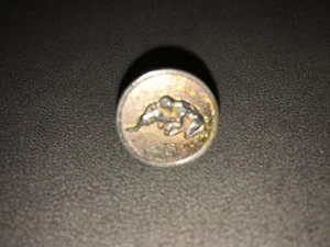 Old Vintage gold tone pin pinback Romanian Wrestling small rare! - Picture 1 of 6
