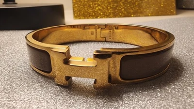 Hermes Clic Clac Grey Marron Glace Enamel Bracelet with Yellow Gold - Image 1 of 4