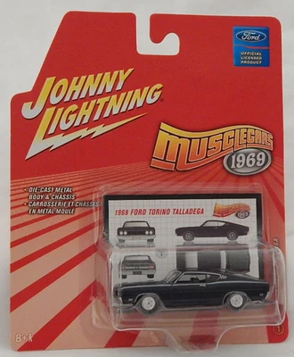 Ford Torino Talladega 1969 Johnny Lightning Muscle Cars ruedas reales Uniroyal Foto 1 de 4