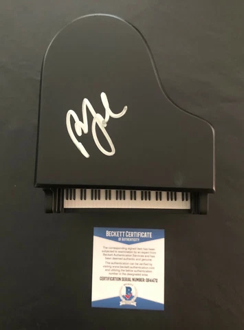 PIANO MAN BILLY JOEL SIGNED MINI PIANO AUTHENTIC AUTOGRAPH BAS BECKETT COA 19 Cover