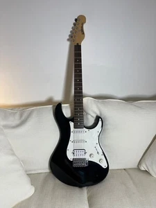 Yamaha Pacifica Electric Guitar - Black - Picture 1 of 8