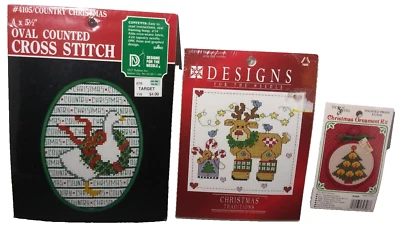 Lote de 3 kits de punto de cruz temáticos navideños ganso, reno y árbol de Navidad retro Foto 1 de 4
