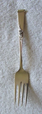 Tenedor clásico de postre para ensalada de plata esterlina Rose Reed and & Barton (2 disponibles) Foto 1 de 2